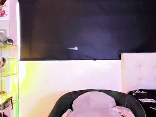 kendall-hornyy webcam