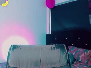 kendall-hornyy webcam