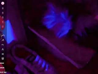 kendall-hornyy webcam