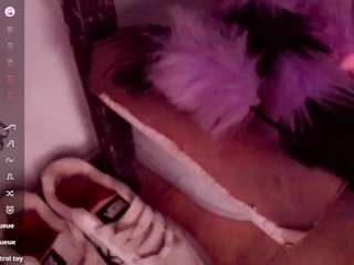 kendall-hornyy webcam