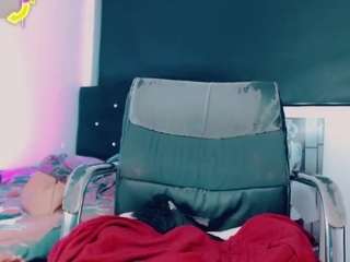 Kendall-hornyy live cam