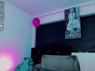 kendall-hornyy