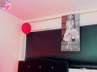 kendall-hornyy Sex Cam Show
