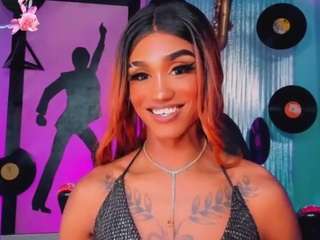 kendall-hornyy's live room