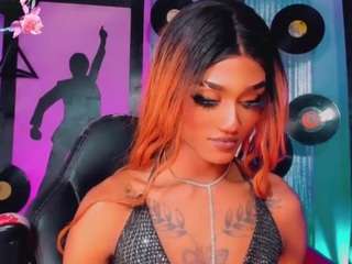 kendall-hornyy