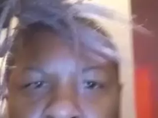 kimmiebootyxxx's Live Sex Cam Show