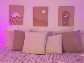 mia-heart Live Webcam on CamSoda