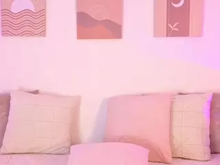 Mia-Heart's Live Sex Cam Show