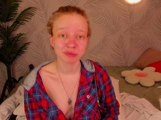 michelle-blond's CamSoda show and profile