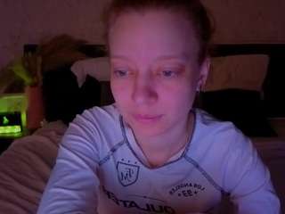 michelle-blond webcam