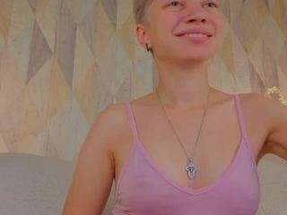 Michelle-Blond