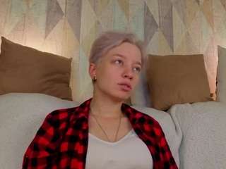 Michelle-Blond