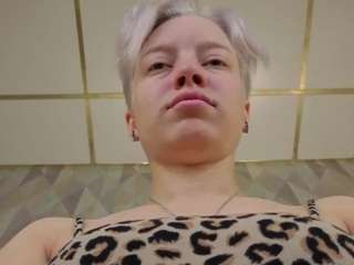 Michelle-Blond
