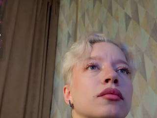 Michelle-Blond