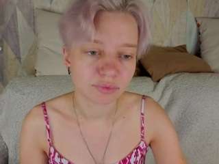 Michelle-Blond live cam preview