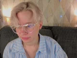 Michelle-Blond