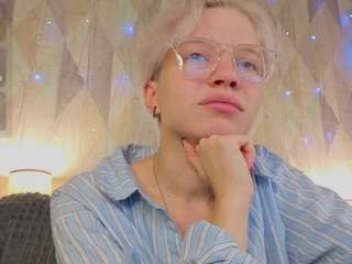 Michelle-Blond