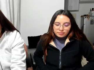 untilwet live webcam show