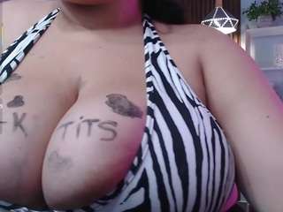 Dalila Sky live cam