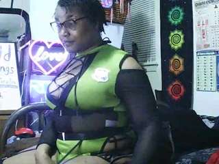 gardeniafields Live Webcam on CamSoda