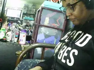 GardeniaFields's Live Sex Cam Show
