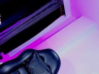 littleambarhot webcam