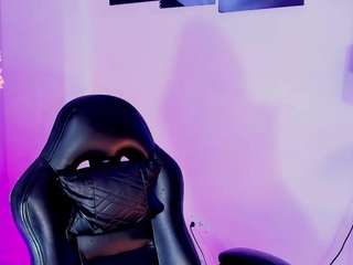 littleambarhot Live Webcam on CamSoda