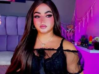 littleambarhot live webcam show