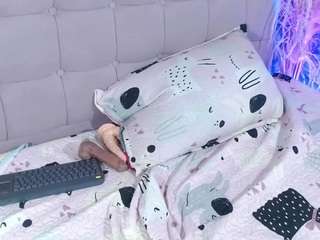 taylorolsen Live Webcam on CamSoda