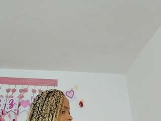 violetta-becker Live Webcam on CamSoda