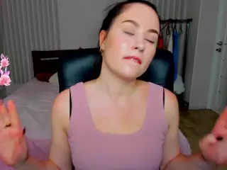 FunnyBunnyLy's Live Sex Cam Show