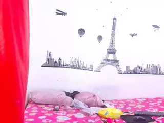 LINDAEBONY19's Live Sex Cam Show