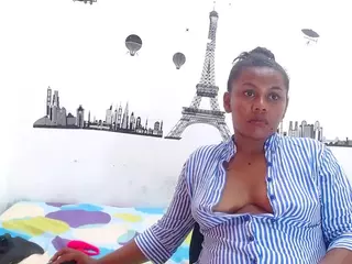LINDAEBONY19's Live Sex Cam Show
