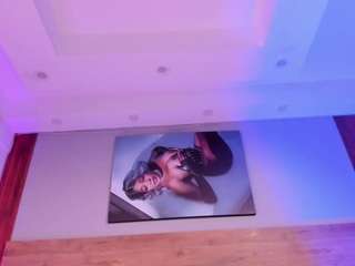 Live webcam model alisoncruz on Soda Cams