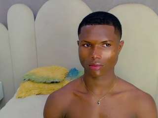 joel-black camsoda