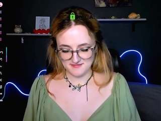luna-berryy webcam