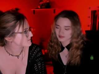 luna-berryy webcam