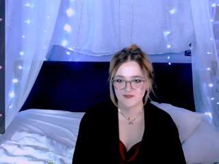  luna-berryy chat room