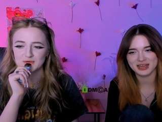 luna-berryy's CamSoda show and profile