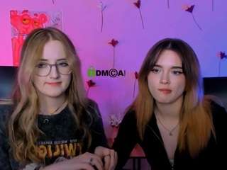 luna-berryy's CamSoda show and profile