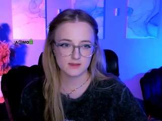 luna-berryy Live Webcam on CamSoda