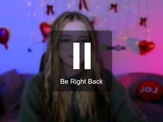 luna-berryy live cam profile