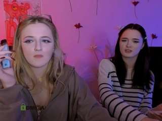 le modèle luna-berryy est en webcam porno dans un show sur le site camsoda, il possède les tags suivants: anal toys,solo,normal,orgasm,privateshow,public,sex toys,sexy,shaved pussy,smoking,spank,naked,spankass,squirter,strip,striptease,tattoos,tease,thong,toys