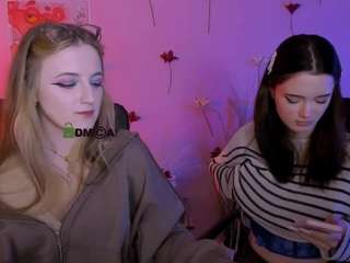 le modèle luna-berryy est en webcam porno dans un show sur le site camsoda, il possède les tags suivants: anal toys,solo,normal,orgasm,privateshow,public,sex toys,sexy,shaved pussy,smoking,spank,naked,spankass,squirter,strip,striptease,tattoos,tease,thong,toys