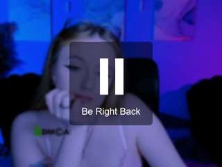 luna-berryy live cam profile