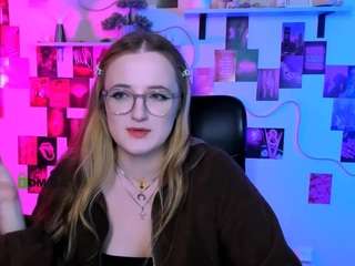 luna-berryy Live Webcam on CamSoda