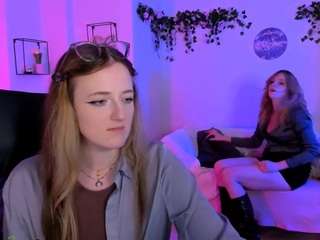 luna-berryy live webcam show