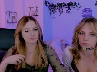luna-berryy live webcam show