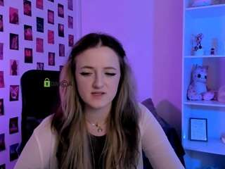 luna-berryy live profile