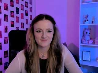 luna-berryy live webcam show